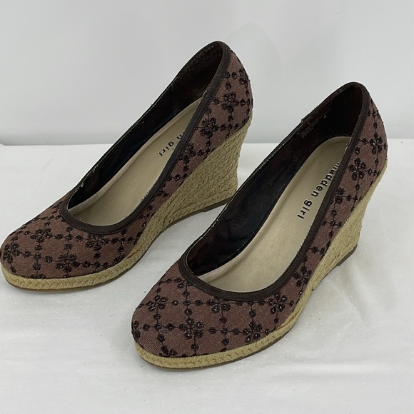 Madden Girl Size 9 Brown Wedge Shoes - Picture 3 of 9